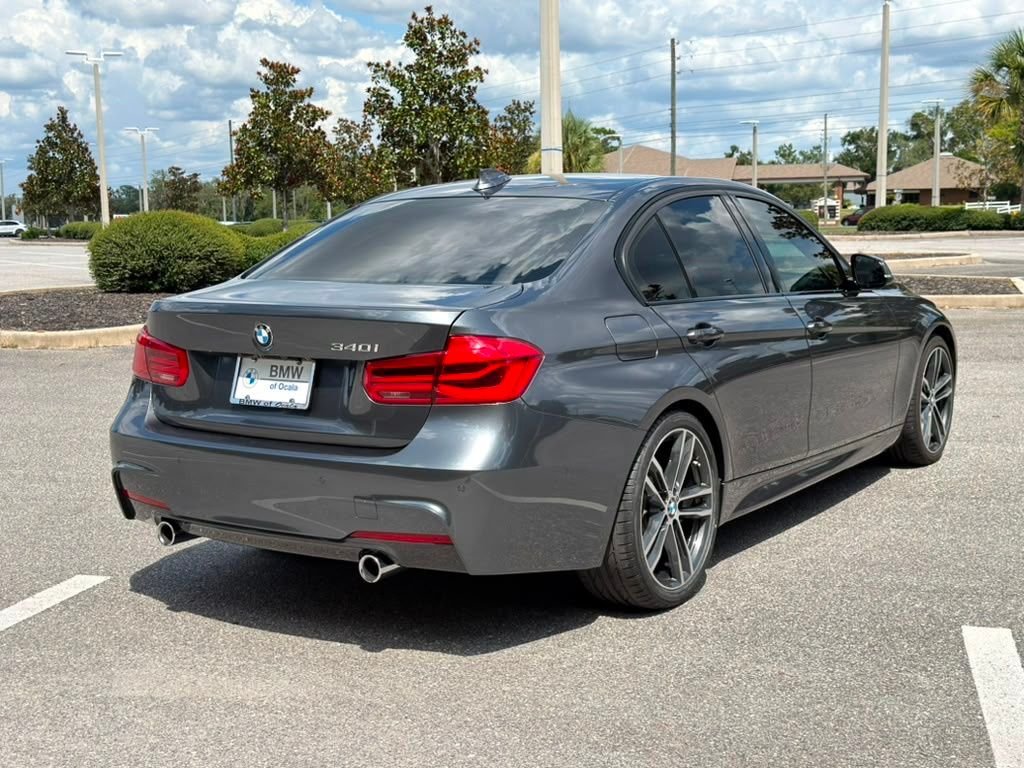 Used 2018 Gray BMW 340i image 5