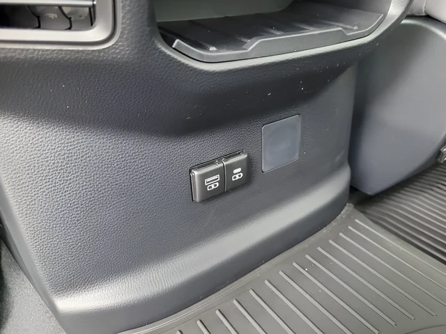 2025 Toyota Tundra SR5 - Photo 18