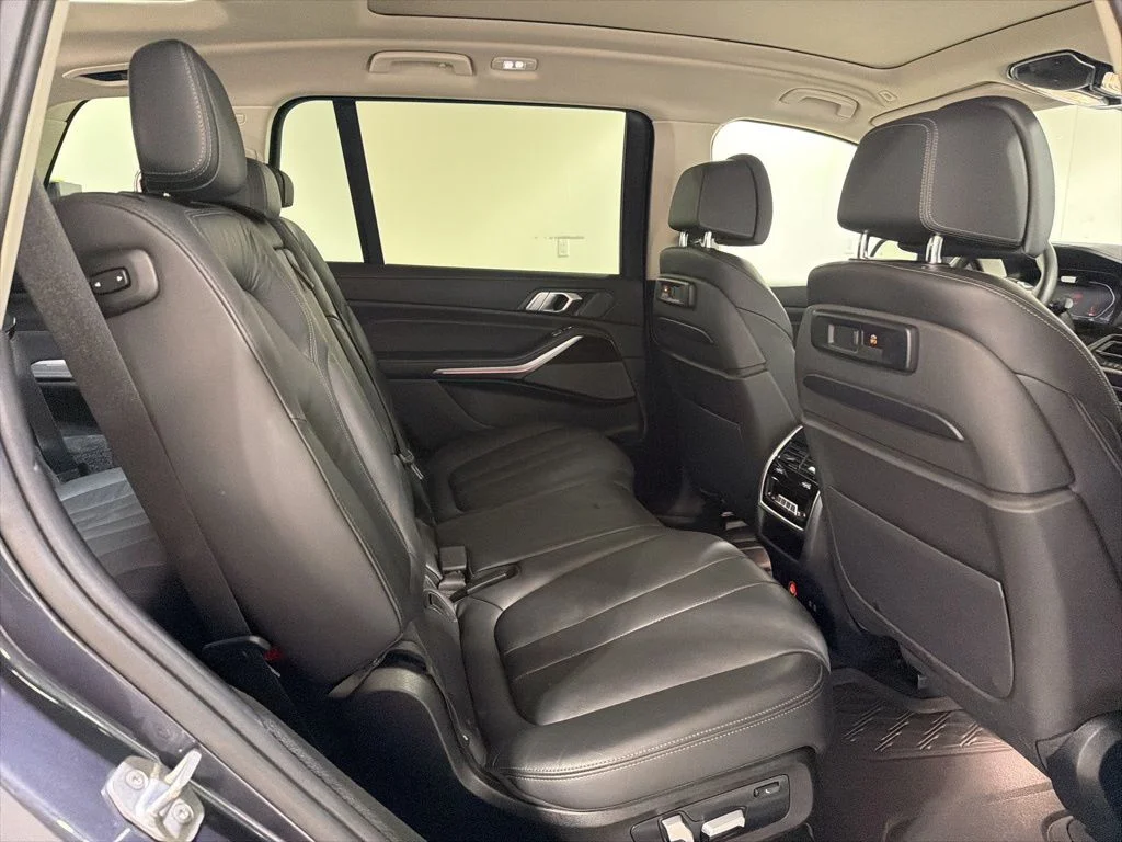 Used 2020 Gray Metallic BMW xDrive40i image 28
