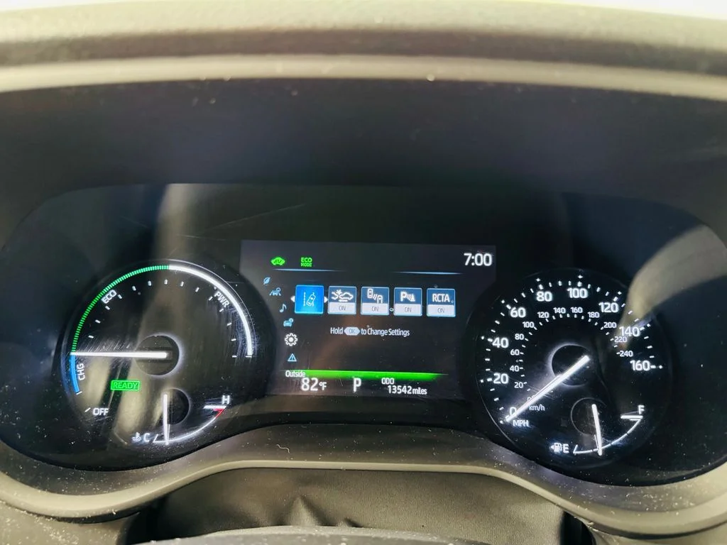 Used 2025 Beige Toyota XLE image 10
