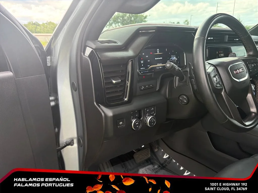 Used 2024 Sterling Metallic GMC AT4 image 18