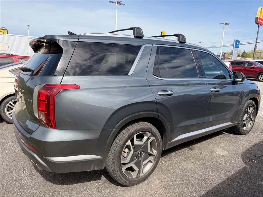 Used 2024 Gray Hyundai SEL image 13