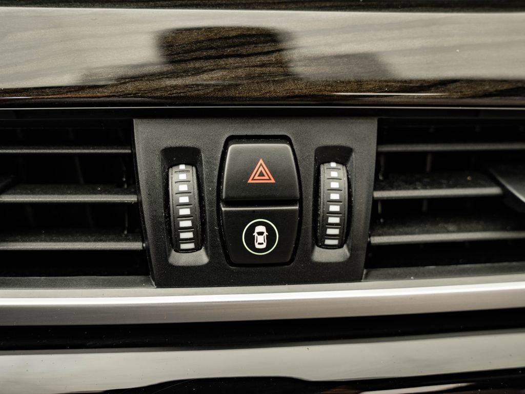 Used 2021 Mineral Gray Metallic BMW xDrive28i image 35