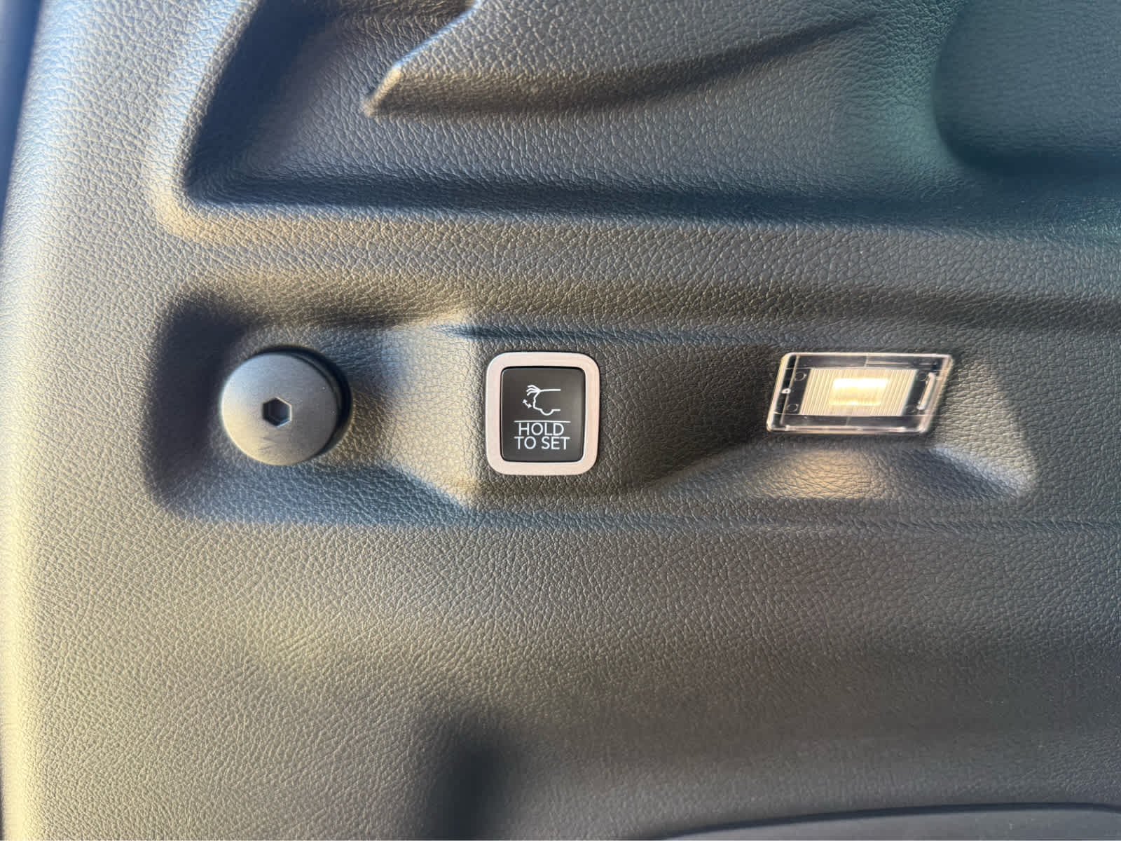 New 2026 Steel Blue Exterior Paint Jeep Limited Reserve image 15