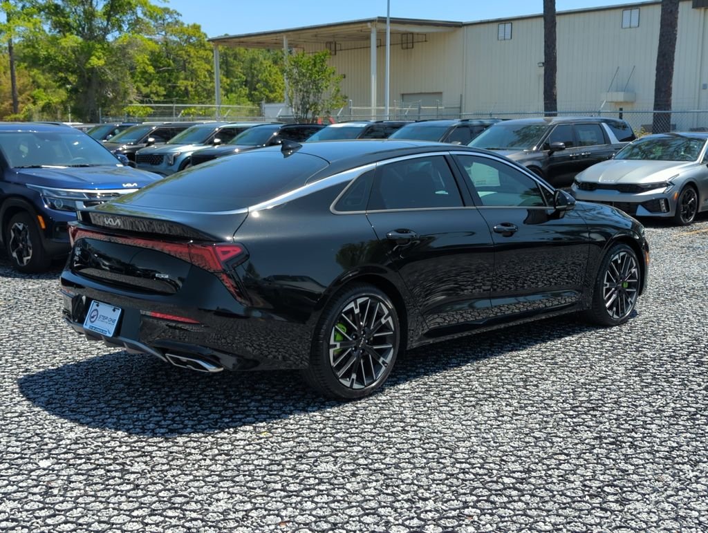 New 2026 Aurora Black Pearl Kia GT image 7
