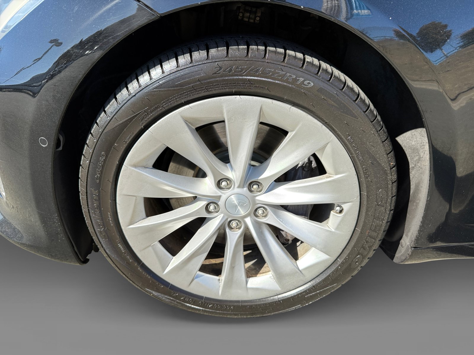Used 2018 Obsidian Black Metallic Tesla 75D image 9