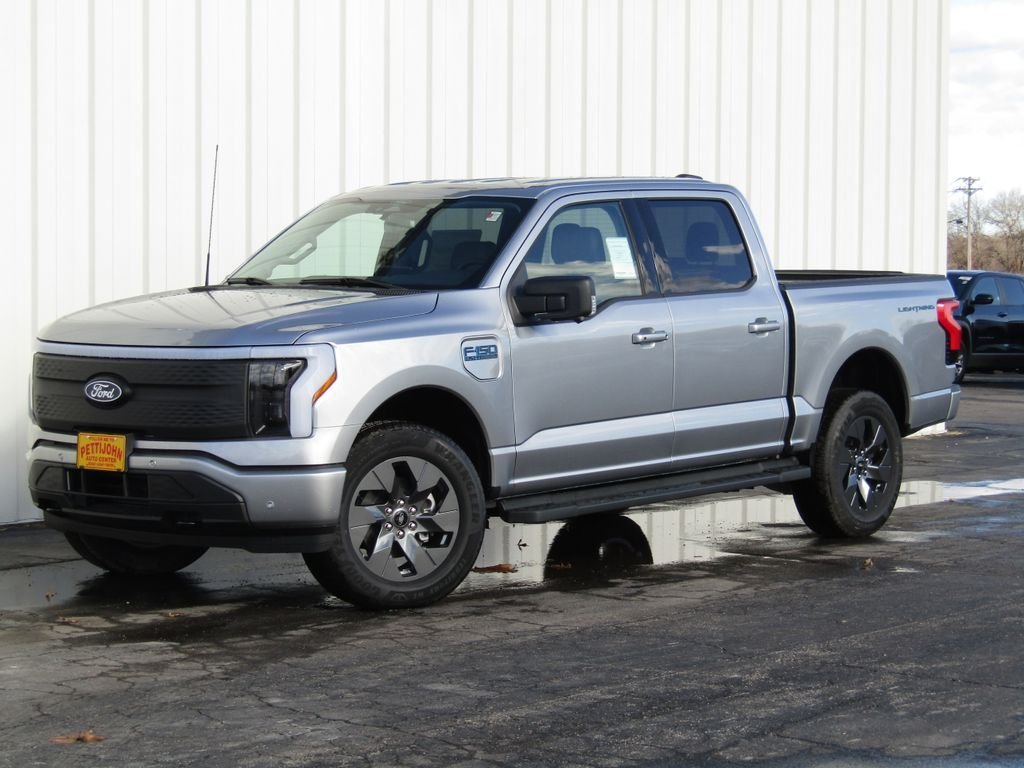 2025 Ford F-150 Lightning Flash - Photo 12