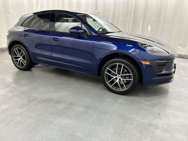 2024 Porsche Macan Base