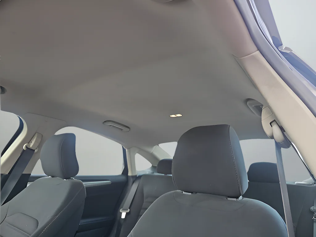 Used 2018 Black Ford SE image 17