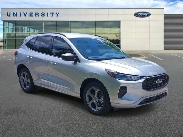 Used 2023 Silver Ford ST-Line image 1