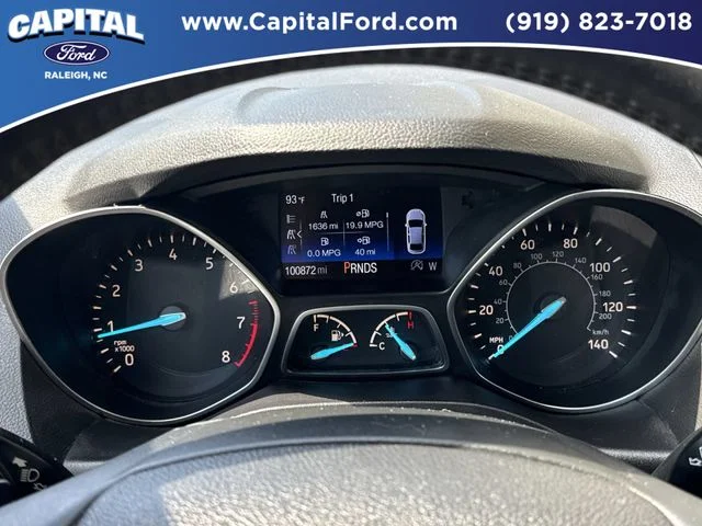 Used 2017 Red Ford SE image 26