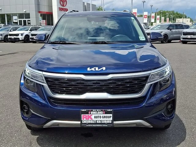 Used 2022 Blue Kia EX image 3