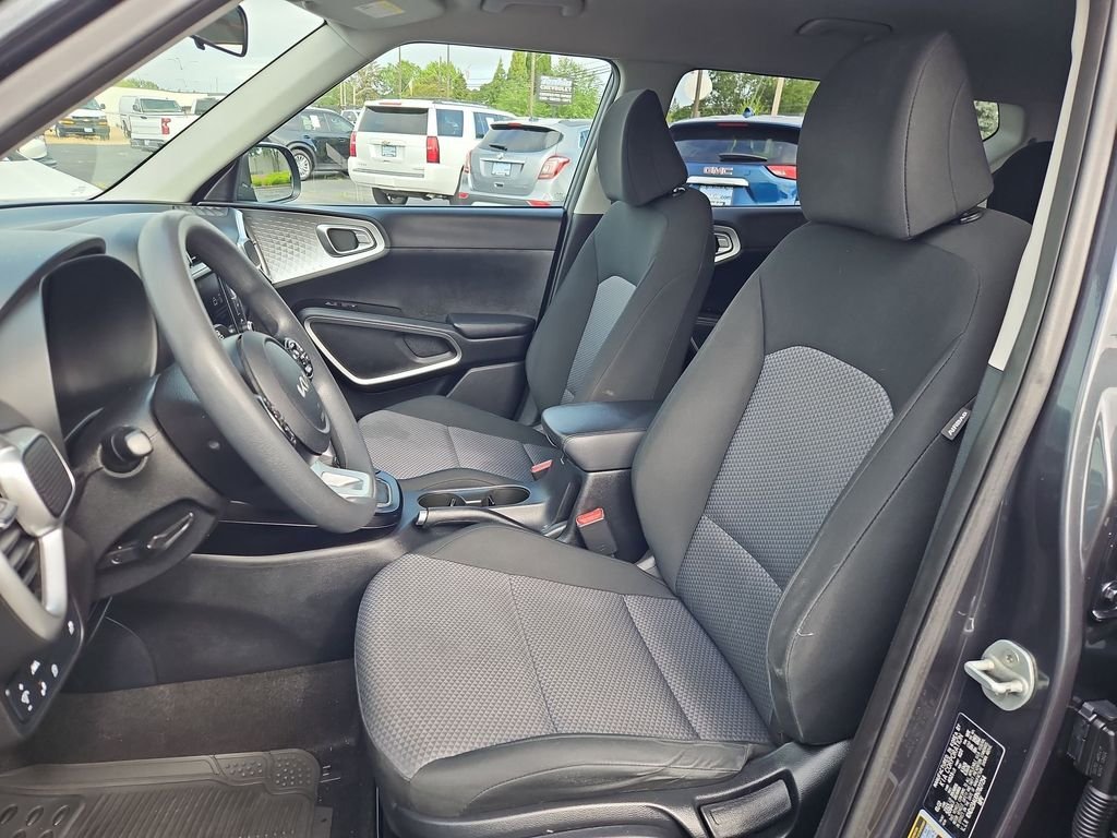 Used 2022 Gravity Gray Kia LX image 20