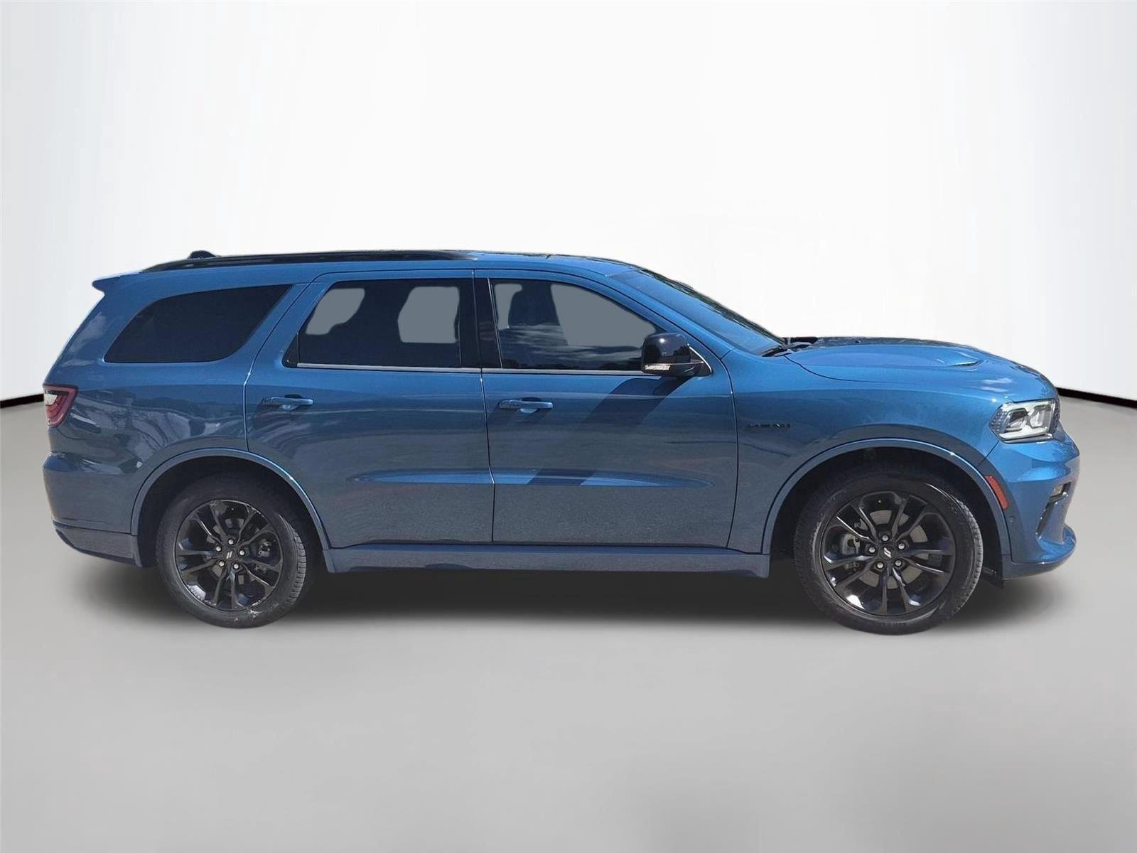 Used 2023 Frostbite Pearlcoat Dodge R/T Plus image 6