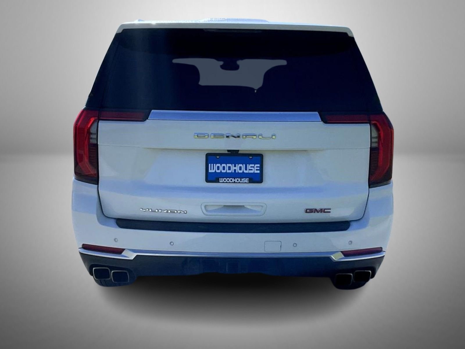 Used 2025 White GMC Denali image 6