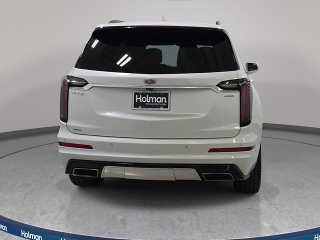 Used 2020 White Cadillac Sport image 7