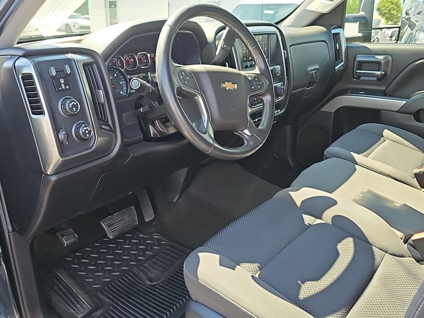 Used 2017 Graphite Metallic Chevrolet LT image 11