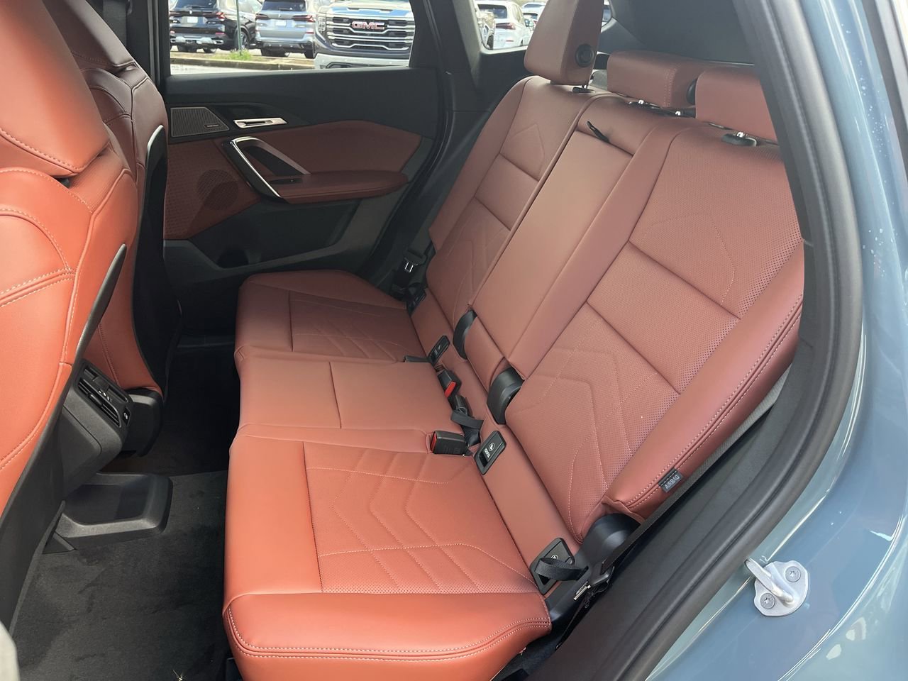 Used 2026 Cape York Green Metallic BMW xDrive28i image 32
