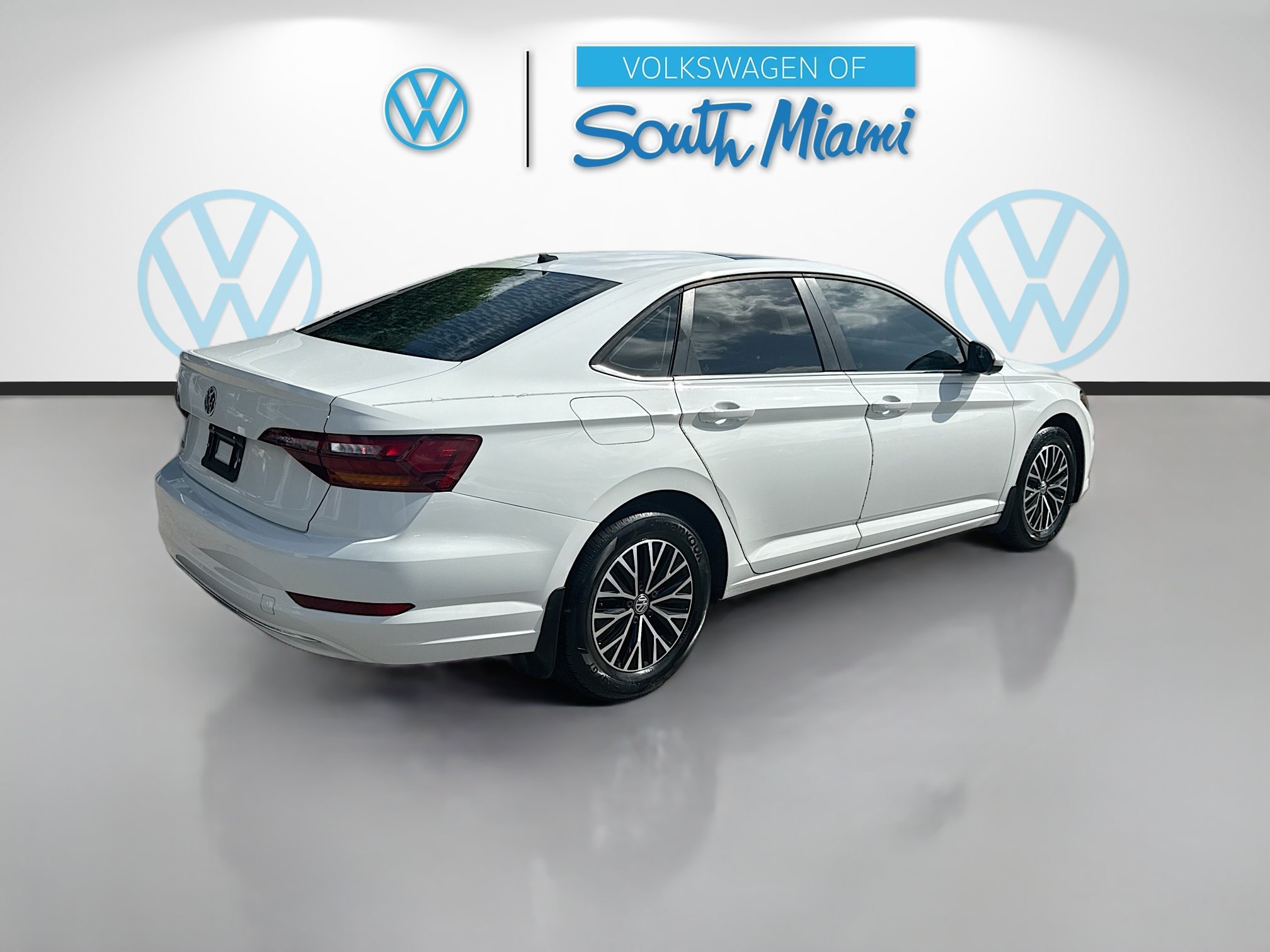Used 2019 Pure White Volkswagen 1.4T SE image 7