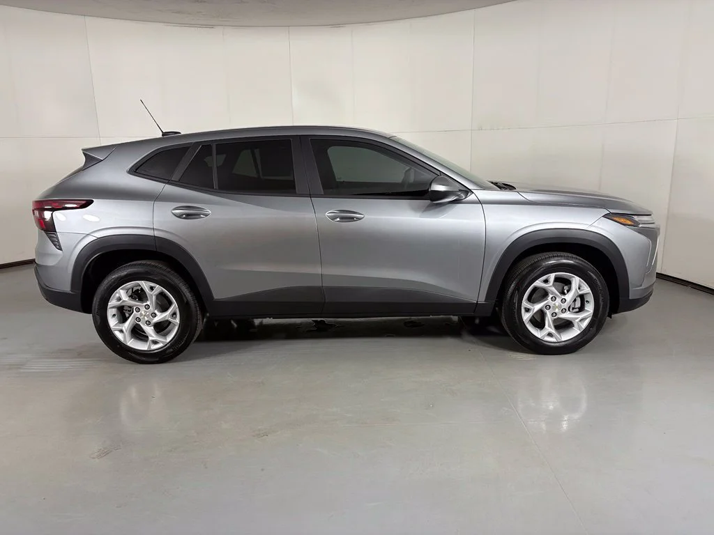 2026 Chevrolet Trax LS - Photo 11