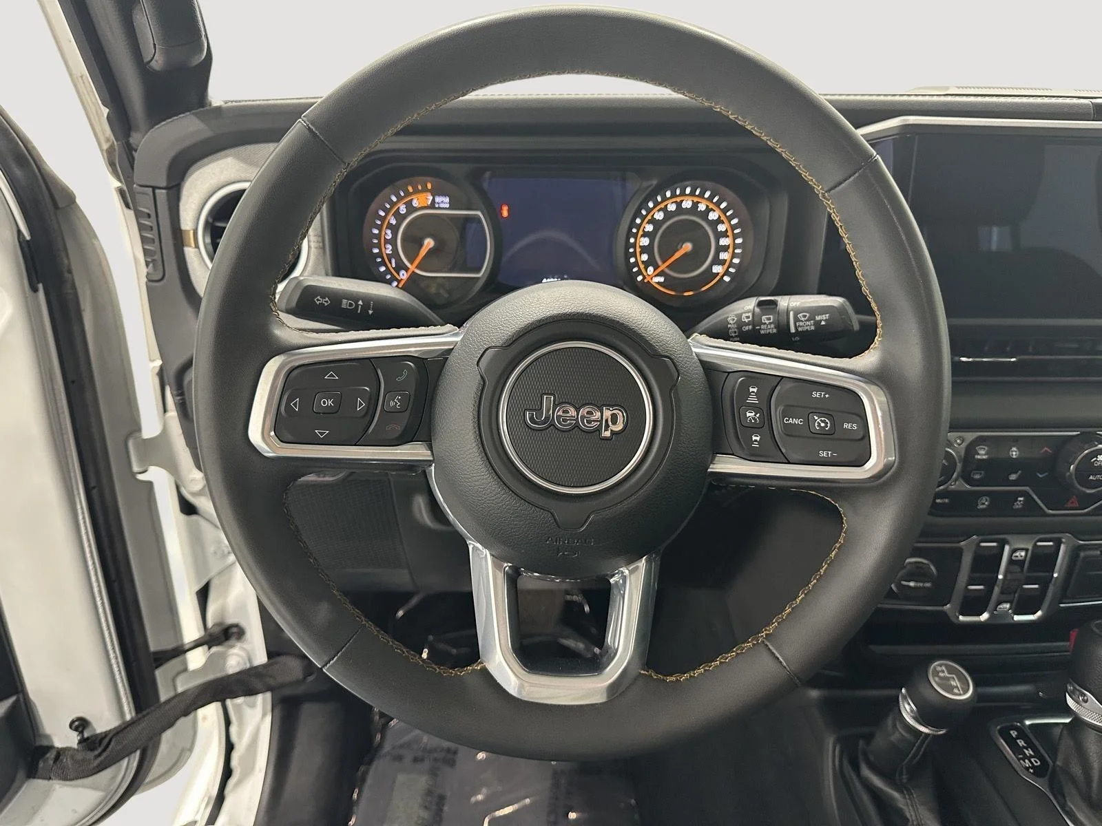 Used 2024 Bright White Jeep Sahara image 9