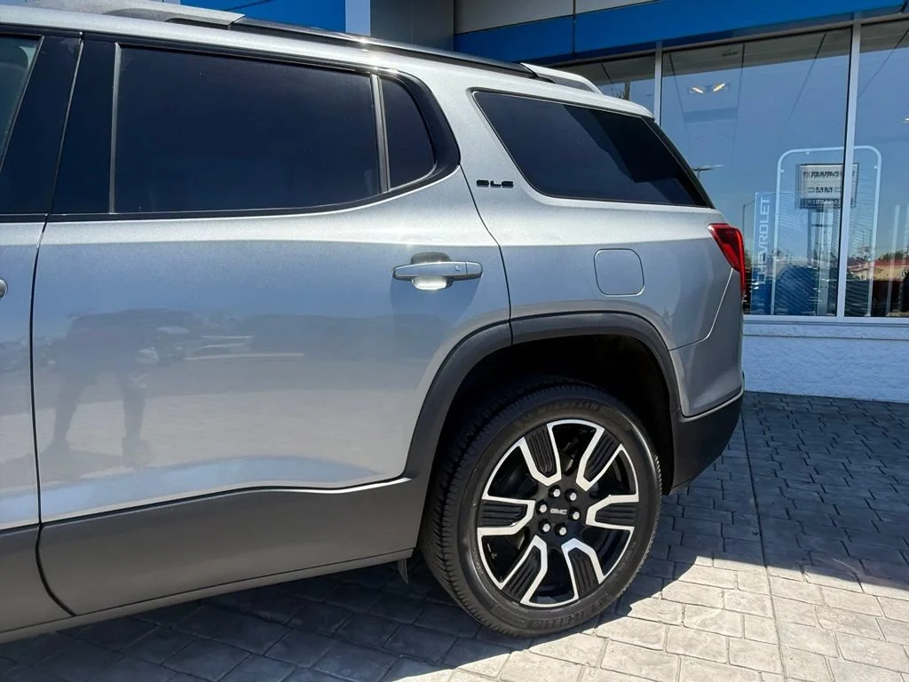 Used 2021 SATIN STEEL METALLIC GMC SLE image 6