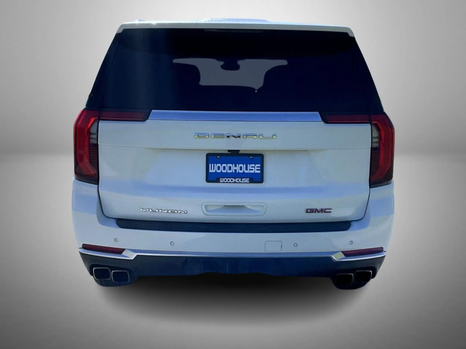 Used 2025 White GMC Denali image 6