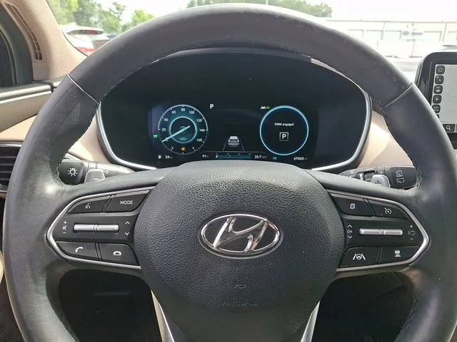 Used 2023 Black Hyundai Limited image 25