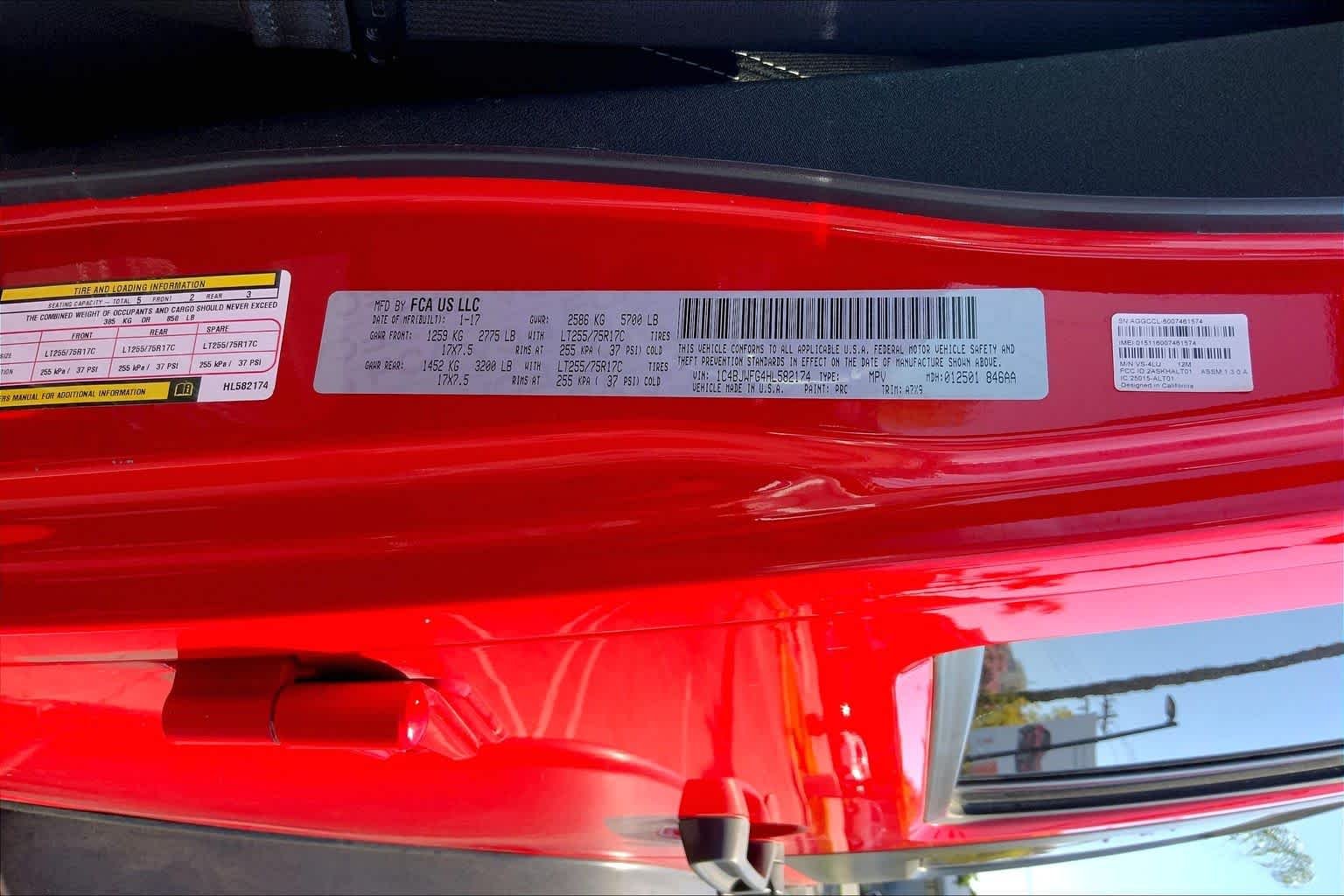 Used 2017 Firecracker Red Clearcoat Jeep Rubicon image 31
