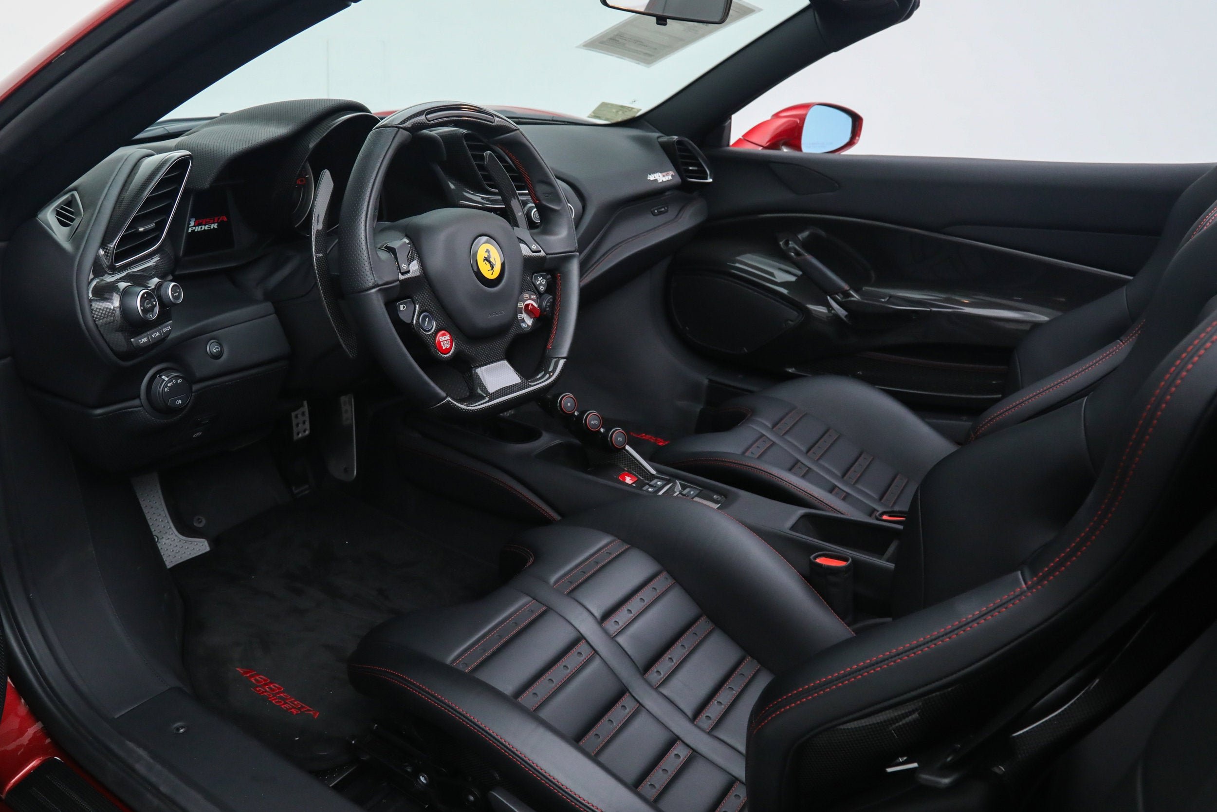 Certified Used 2019 Rosso Fiorano Ferrari  image 2