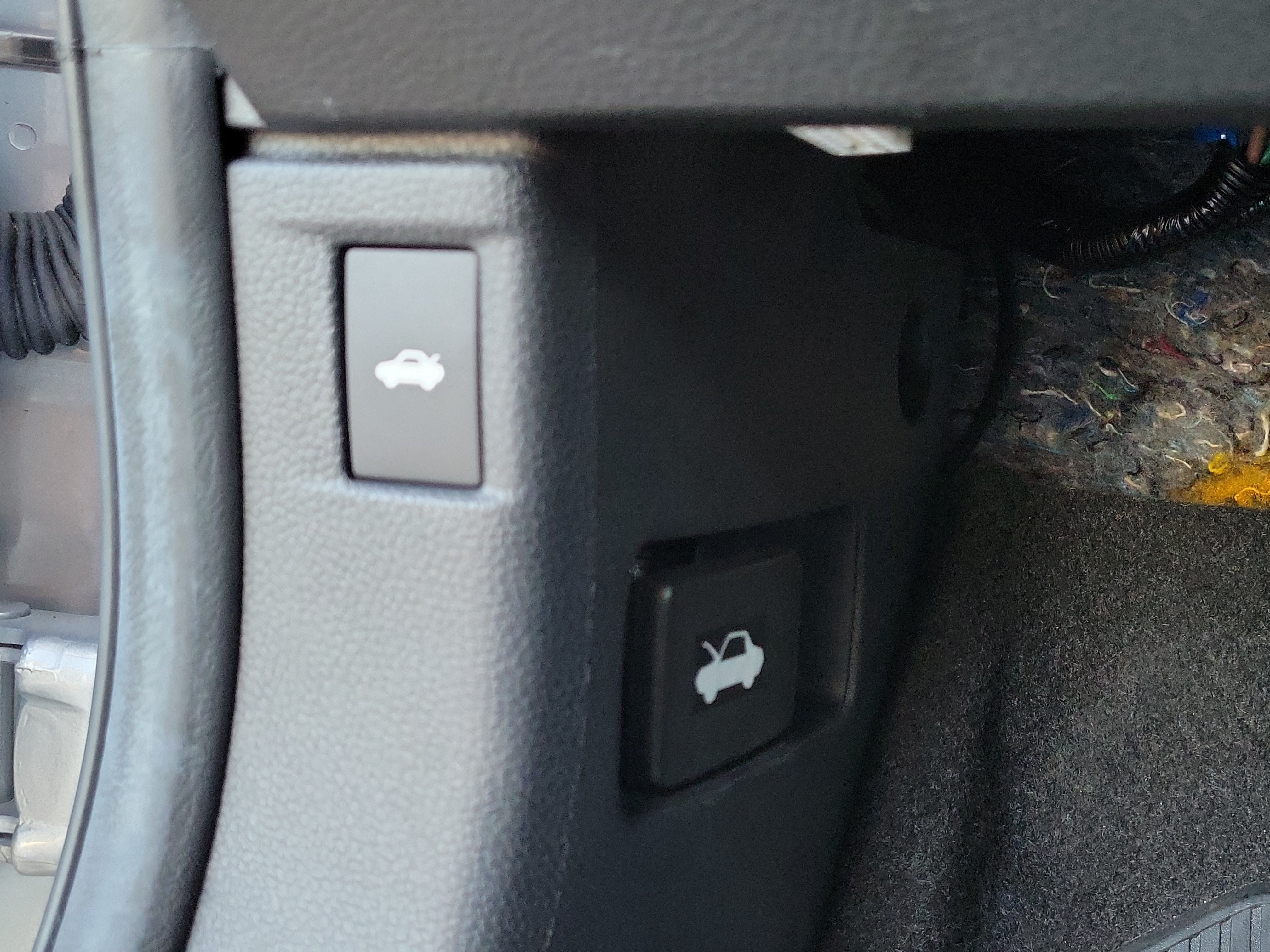 Used 2024 Silver Honda LX image 25