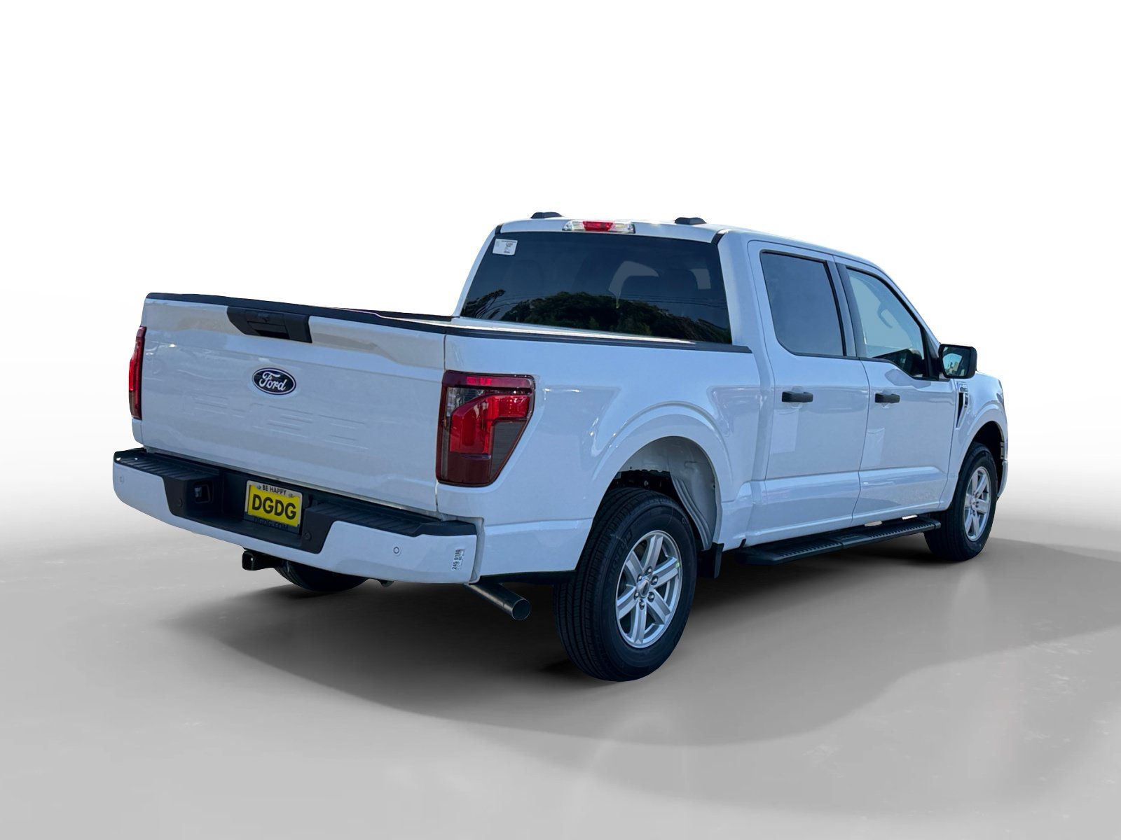New 2026 Oxford White Ford XLT image 5