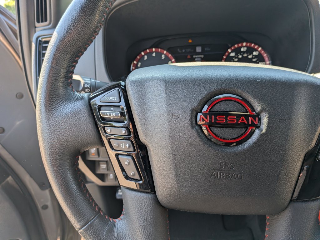 Used 2022  Nissan PRO-X image 11
