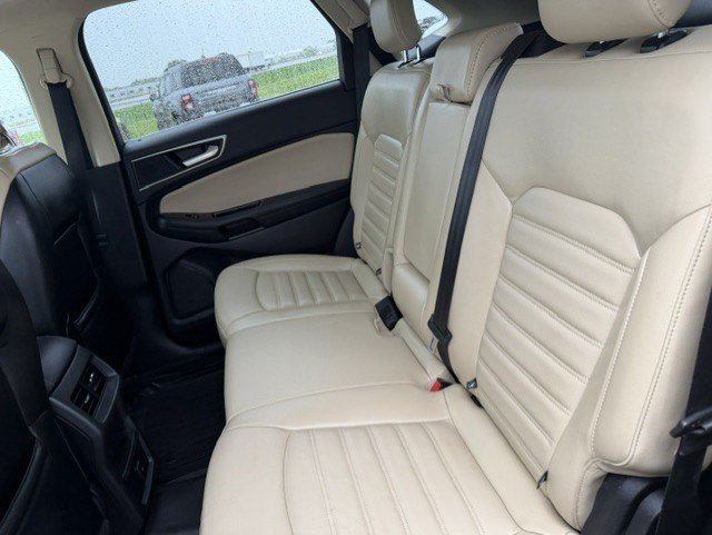 Used 2018 Blue Metallic Ford SEL image 26