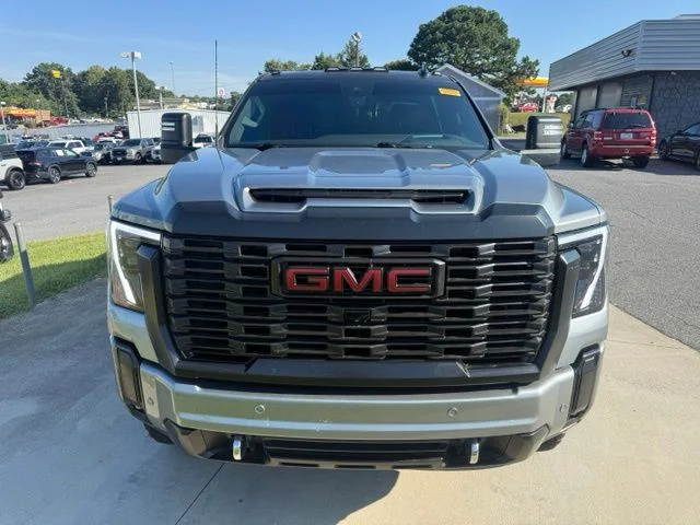 Used 2025 Silver GMC Denali image 2