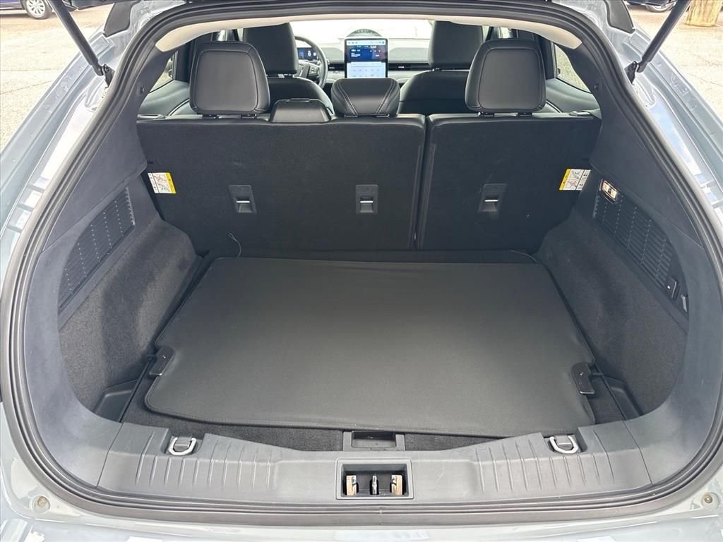 Used 2024 Gray Metallic Ford Select image 3