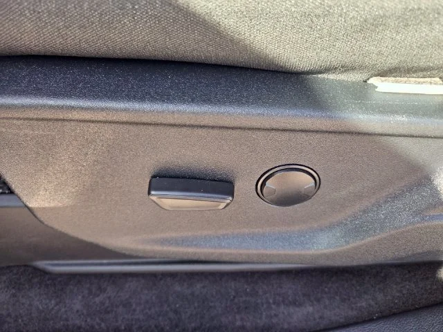 Used 2025 White Ford XLT image 5