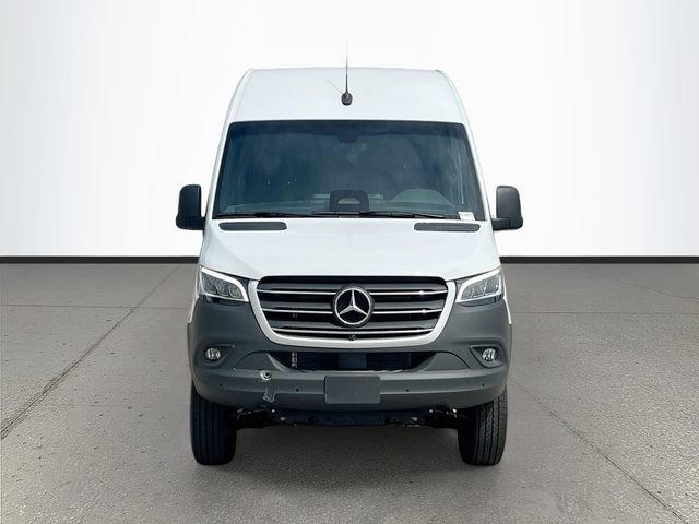 New 2026 Arctic White Mercedes-Benz Cargo 170 WB image 2
