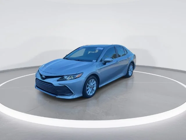 Used 2023 Silver Toyota LE image 3
