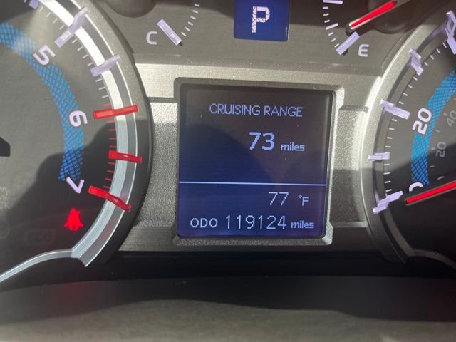 Used 2016  Toyota  image 10