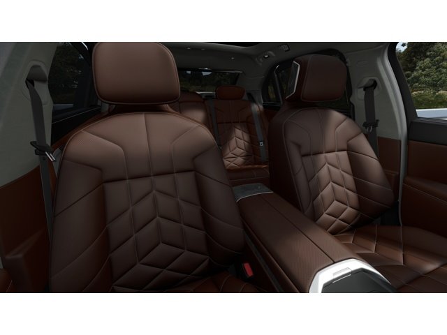 New 2027 Alpine White BMW 740i xDrive image 11