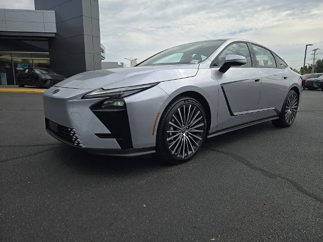 New 2026 Iridium Lexus PREMIUM image 7