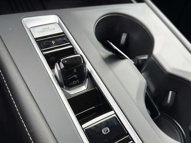 New 2026 Black Volkswagen 2.0T SE image 25