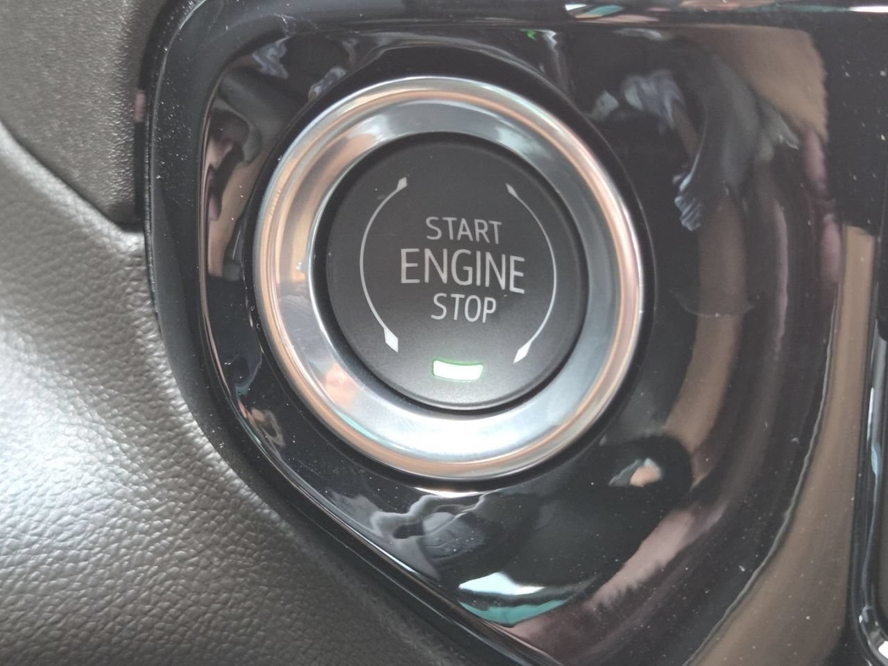 2026 GMC Sierra 1500 SLT - Photo 12