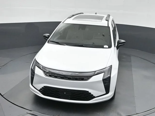 New 2027 Bright White Clear-Coat Exterior Paint Chrysler Limited image 36