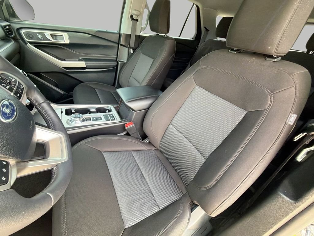 Used 2024 Gray Ford XLT image 18