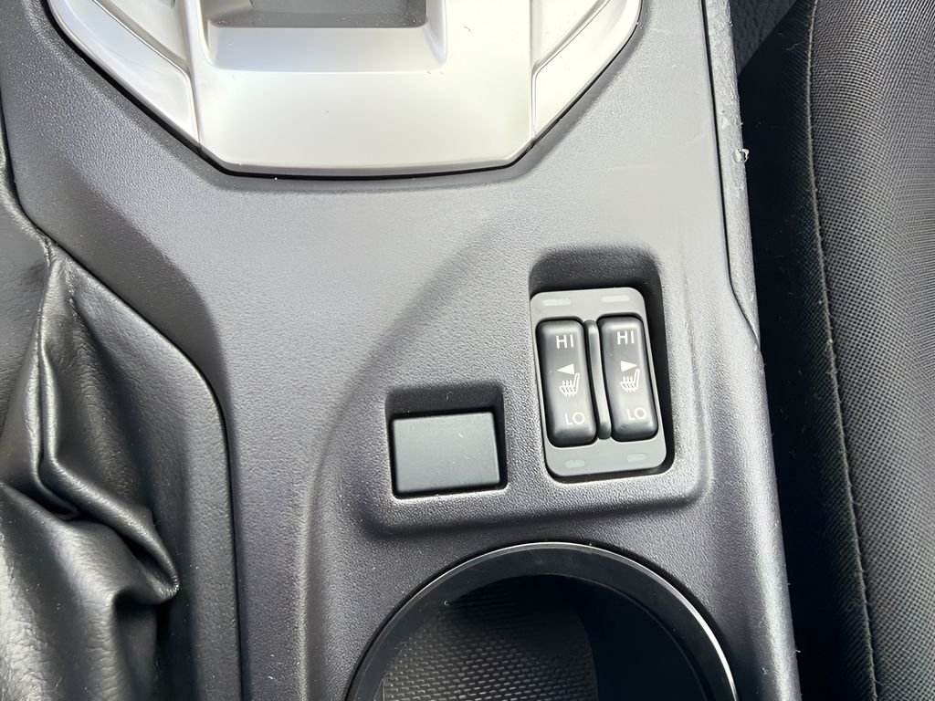 Used 2018 Ice Silver Metallic Subaru 2.0i Premium image 19