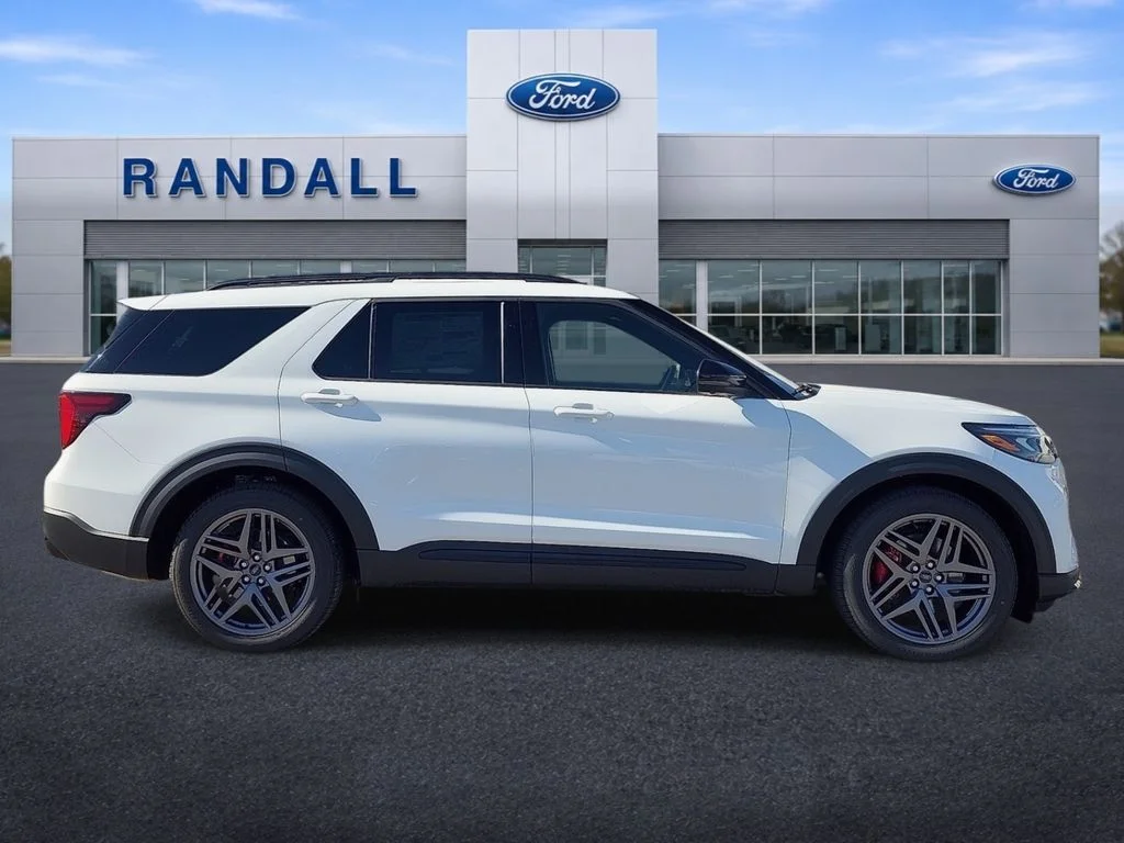 New 2026 Star White Metallic Tri-Coat Ford ST image 6