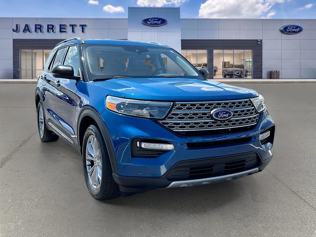 Used 2020 Blue Ford Limited image 1