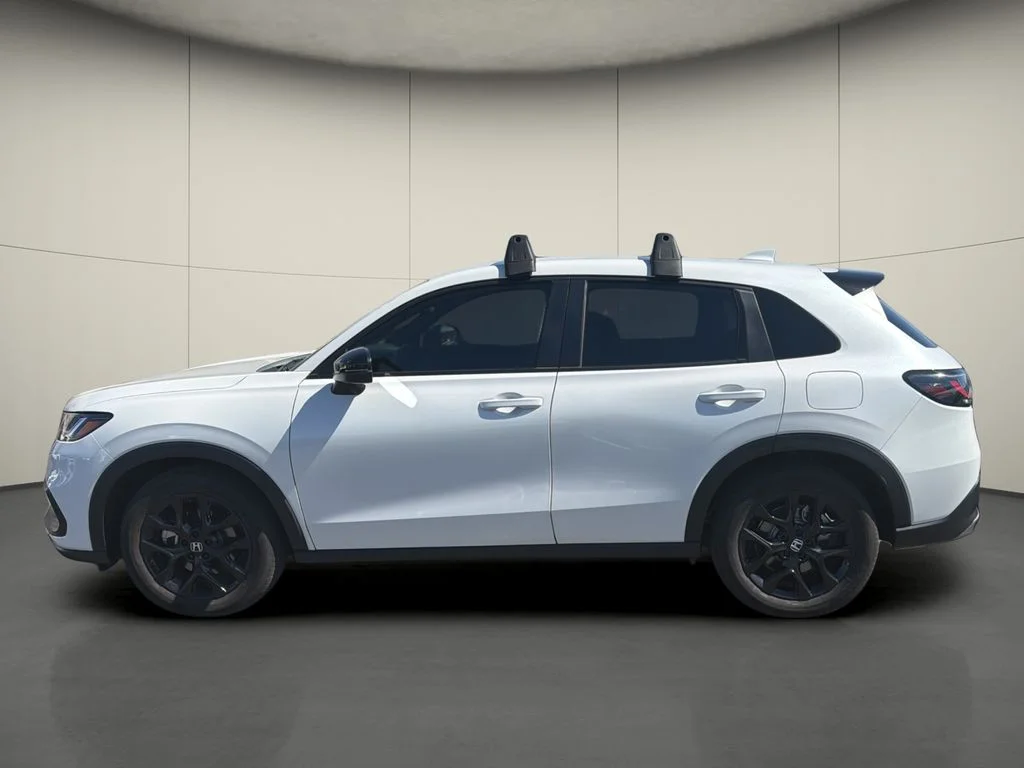 Used 2025 White Honda Sport image 4